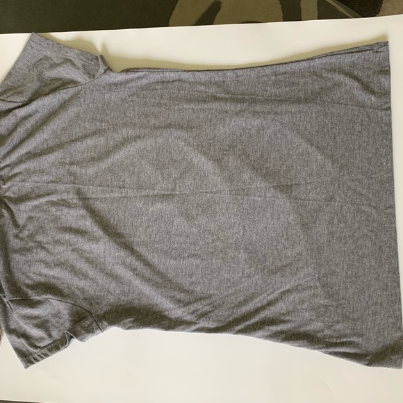 Disney Mickey Mouse Tee Shirt - Gray - L - Picture 2 of 4